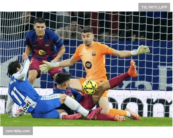 巴萨门将加西亚四次关键扑救 零封对手成主场连胜基石 巴萨门将加西亚四次关键扑救 零封对手成主场连胜基石